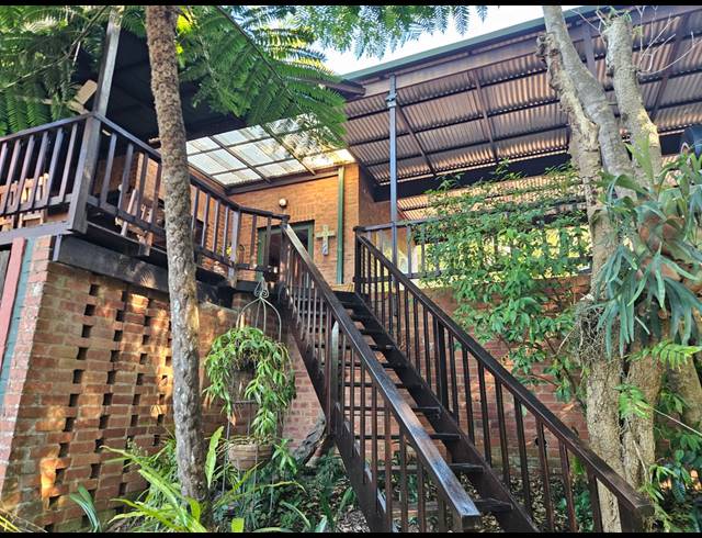 5 BEDROOM BED & BREAKFAST FOR SALE IN WESTVILLE